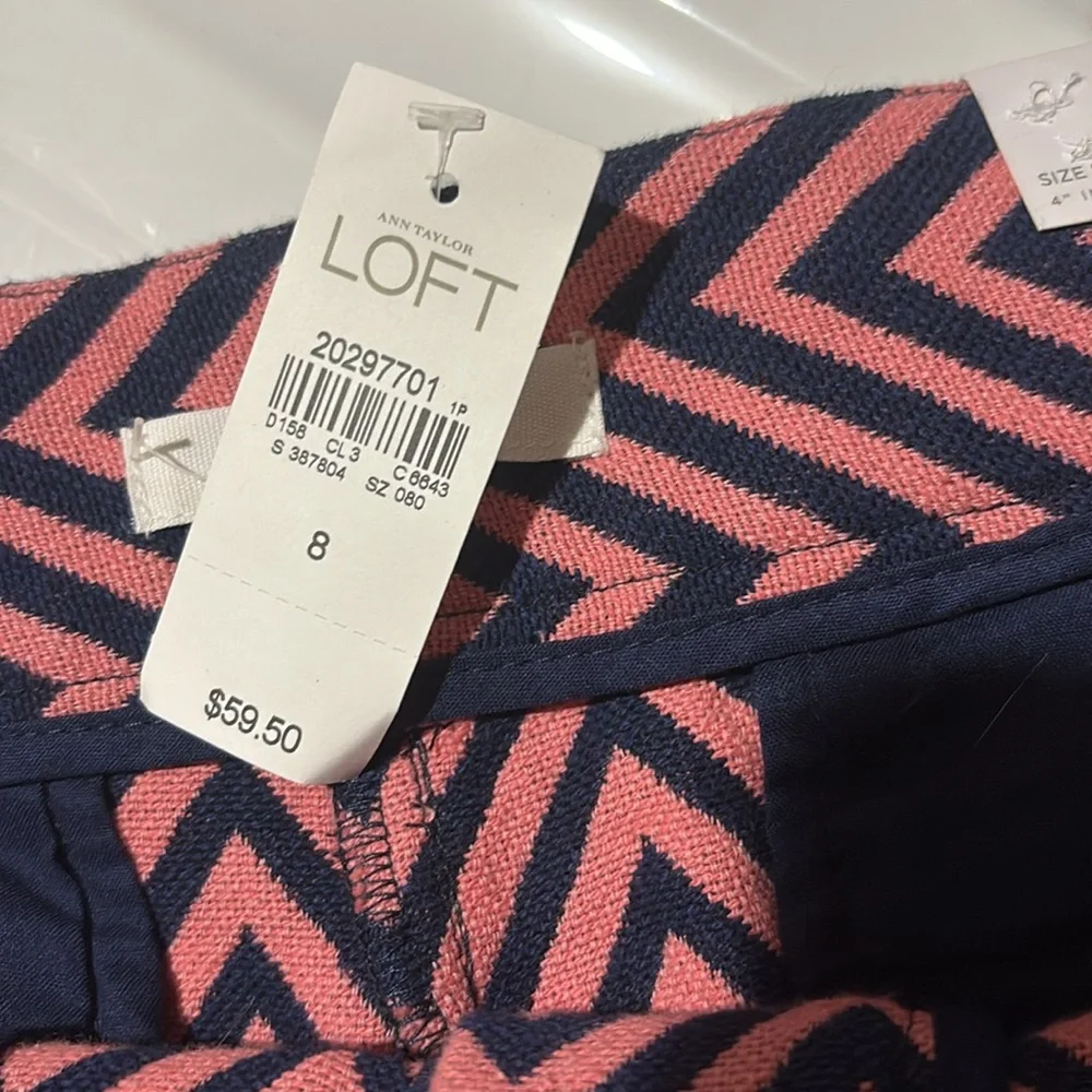 NWT LOFT SZ 8 Pink & Navy Chevron Riviera  Shorts - Picture 3 of 8